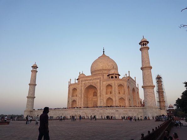 Delhi To Agra Overnight Trip by Car - Private car, private pace: what this overnight trip really feels like