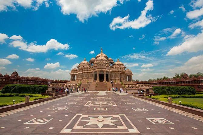Delhi: Visits to Swaminarayan Akshardham with guide & transfers - Skip-the-line tickets: what it saves you from