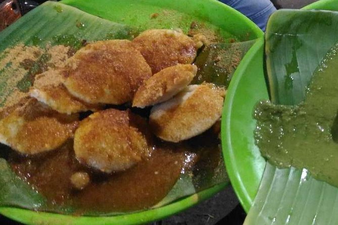Delicious Food Trail: Explore Sowcarpet Market's Culinary Delight - Sowcarpet itself: old streets, active commerce, and a reality check