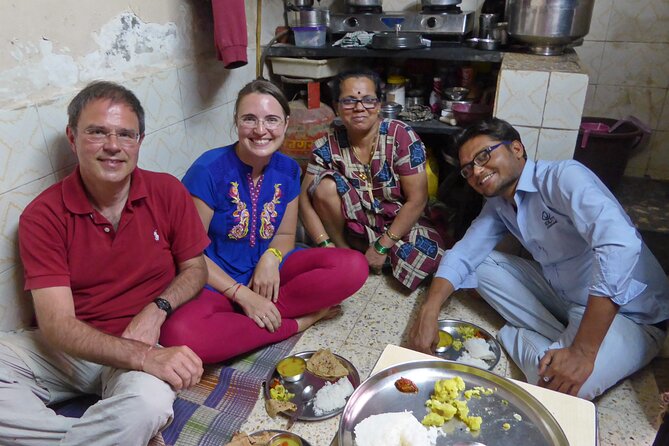 Dharavi Tour and Family Lunch - Meeting on 60 Feet Road: The Practical Start You’ll Appreciate