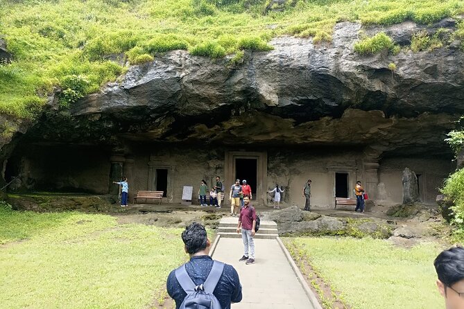 Elephanta Caves Mumbai Private Tour with Local Guide - Meeting your guides and planning your flow on the island