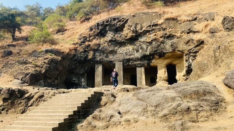 Elephanta caves tour in Mumbai - Group & Private Options - Step inside the 5th-century caves, where Shiva takes center stage