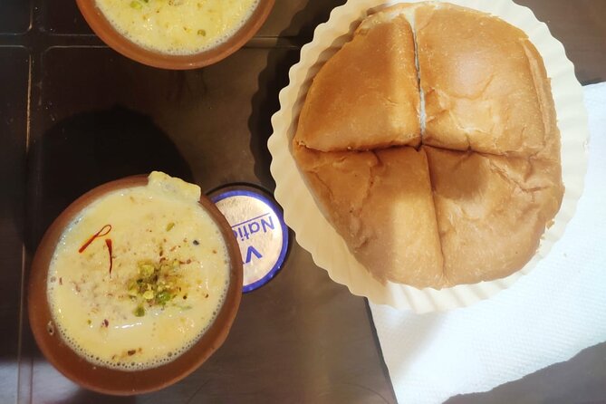 Evening Hyderabad Street Food Walk with Hyderabad Biryani - Meeting at Nimrah Cafe on Charminar Rd, and What the Group Size Changes