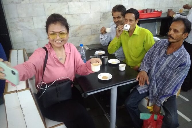 Evening Hyderabad Street Food Walk with Hyderabad Biryani - Stop 3: The Osmania Biscuit Moment With Tea