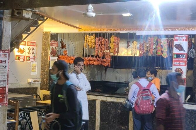 Evening Hyderabad Street Food Walk with Hyderabad Biryani - Stop 1, Around 6 PM: Old City Biriyani and the Real Reason It Works