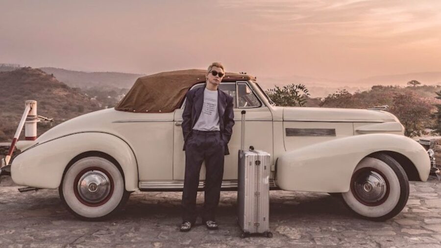 Experience Luxury: Private Museum, Vintage Car Ride - The private vintage car museum: more than cars, it is a whole themed collection