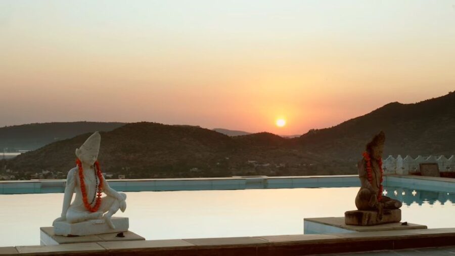 Experience Luxury: Private Museum, Vintage Car Ride - Practical considerations before you book