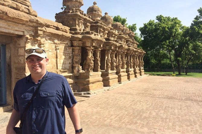 Explore Chennai City Tour with Guide, Lunch, and Local Highlights - Fort St. George and St Mary’s Church: From 1644 East India Company Beginnings to a Museum Visit (1 Hour)