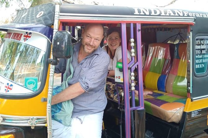 Explore Kochi by Tuk Tuk (book 1 adult & 2 go free (local only) - Chinese Fishing Nets viewing, iconic nets with a teamwork rhythm