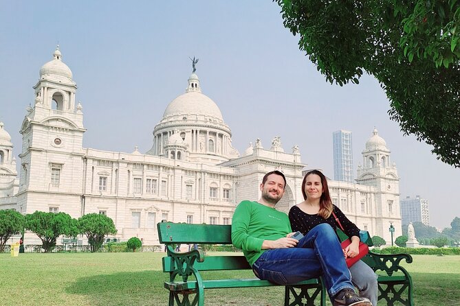 Explore Kolkata- Private Tour with Lunch - Hotel pickup, 8 hours, and how the day flows