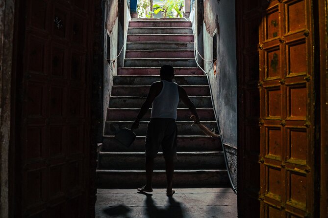 Explore the Ancient and Hidden Sides of Varanasi - What the Guides Do Best: Stories, English, Flexibility, and Comfort