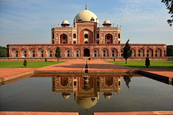 Exploring Old and New Delhi Full-Day Private Guided Trip - Pickup, safety, and the kind of service that saves mental energy