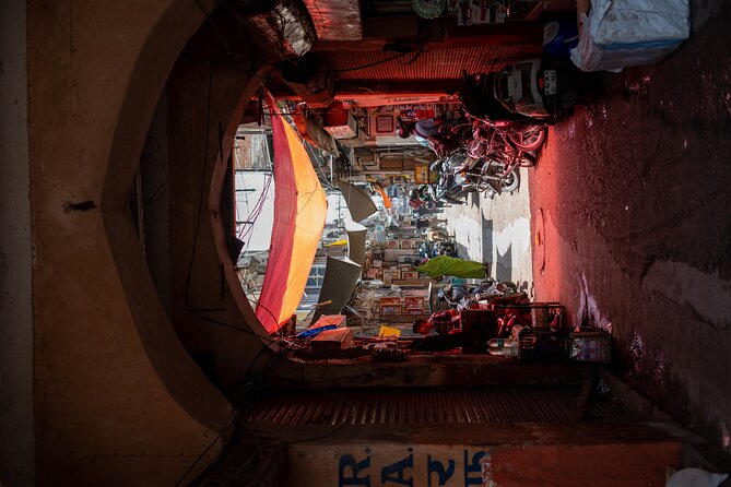 Food Walking Tour in Jaipur - Johri Bazaar’s Secret Chaat Spot: Flavor Tricks and Fresh Finish