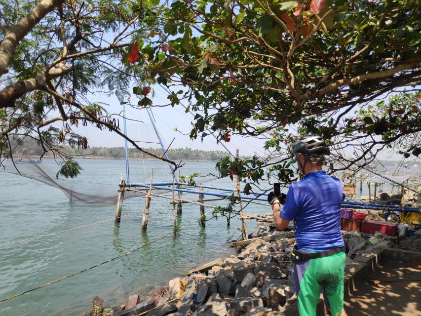 Fort Kochi Heritage Day Cycling Tour - Fort Kochi Beach ride: moving past the shoreline and side streets