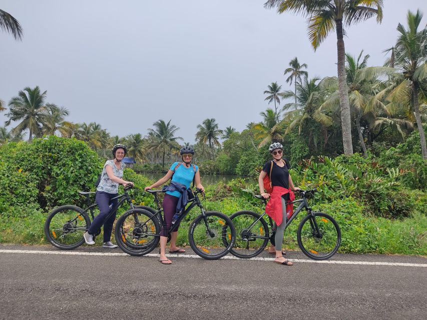 Fort Kochi Heritage Day Cycling Tour - Guides and bicycles: what quality looks like in the real experience