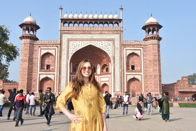 From Agra - Taj Mahal, Agra Fort and More - The ride home plus shopping for marble and soft stone inlay