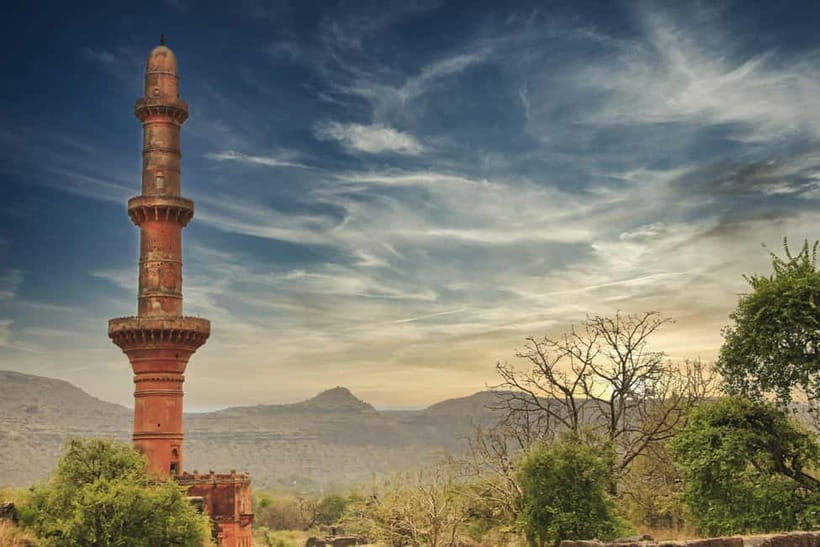 From Aurangabad: 2-Day Ajanta and Ellora Caves Private Tour - Bibi Ka Maqbara: The Extra Stop You Might Love