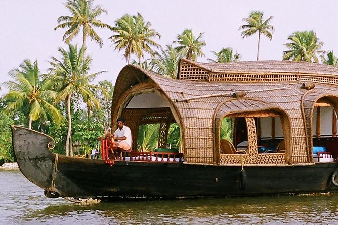 From Cochin Port: Backwaters by Houseboat & Chinese Nets - From Samudrika cruise terminal to Alleppey: the ride part