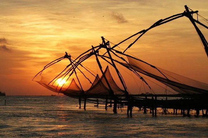 From Cochin Port: Backwaters by Houseboat & Chinese Nets - Fort Cochin Chinese fishing nets: why that 10-minute stop matters