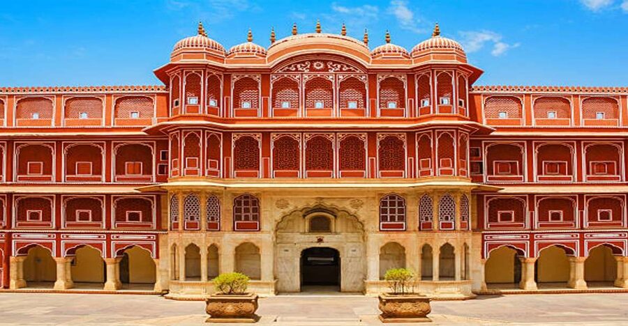 From Delhi: 2-Day Jaipur Private Guided Tour - Amber Fort: The Fort-Lake Reflection Stop on Day Two