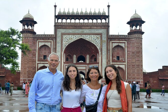 From Delhi: 2 Days Taj Mahal & Agra City Tour With Fatehpur Sikri - Fatehpur Sikri, Akbar’s unfinished city and the Mughal architecture tour