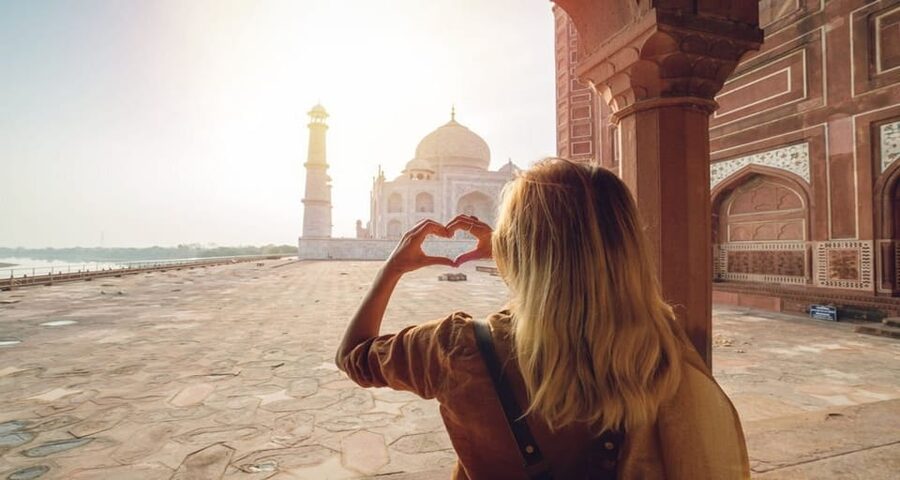 From Delhi/Agra: Taj Mahal Tour with Rental Saree Experience - Key Things That Make This Tour Worth Your Time