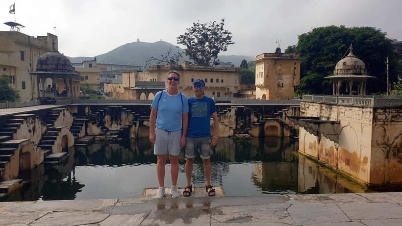 From Delhi: All-Inclusive Same-Day Jaipur Tour By Car Tour - Lunch in Jaipur and what to order for the best value