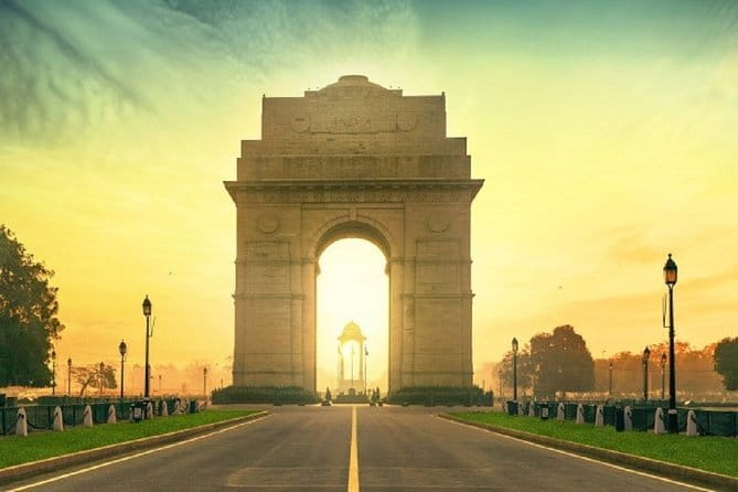 From Delhi : Full Day Taj Mahal & Agra Tour by Car - Comfort, timing, and the practical reality of a 10 to 12 hour day