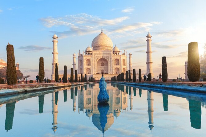 From Delhi: Full Day TajMahal & Agra Fort with 5 Star Lunch - Taj Mahal Morning Visit: How the Guide Helps You See Faster, Not Just Longer