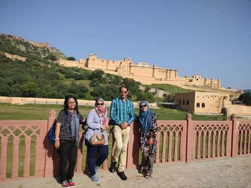 From Delhi: Jaipur Private Guided Day Tour - Price and Value: Is $53 for a Private Jaipur Day Trip a Good Deal?