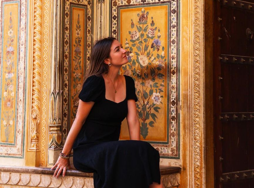 From Delhi: Jaipur Private Same Day-Trip By Car or Train - City Palace and Courtyards: How Royal Museums Fit a Day Trip