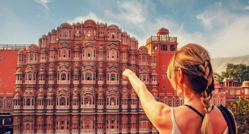 From Delhi: Jaipur Private Tour with Guide & Hotel Pickup - Jal Mahal photo stop, and how roadside views fit the itinerary