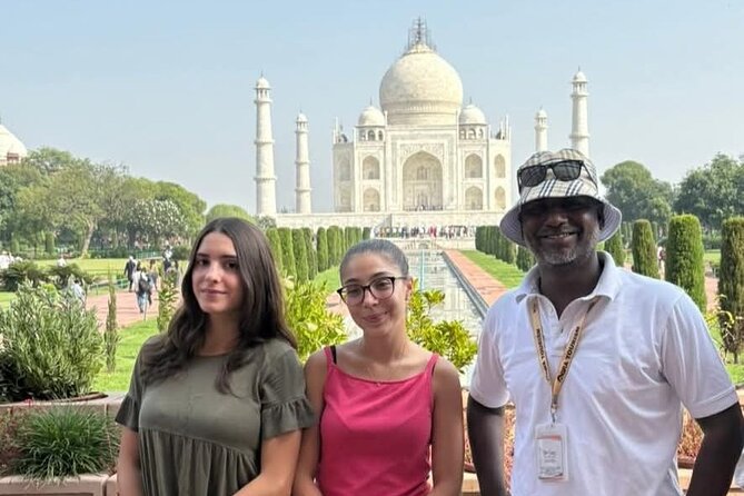From Delhi: Luxury Group tour of Agra by Car- TOP RATED TOUR - Key highlights at a glance