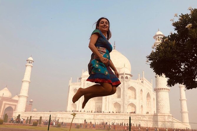 From Delhi : Private Day Trip to Taj Mahal & Agra Fort by Car - All Inclusive - Taj Mahal at 9:30 AM: Two Hours That Work
