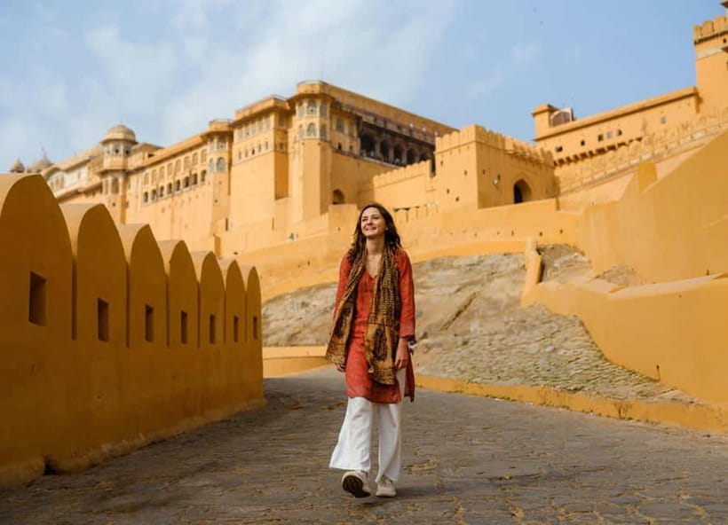 From Delhi: Private Full-Day Jaipur Highlights Tour - Rajasthani Lunch With Lal Maas, Ker Sangri, and Missi Roti