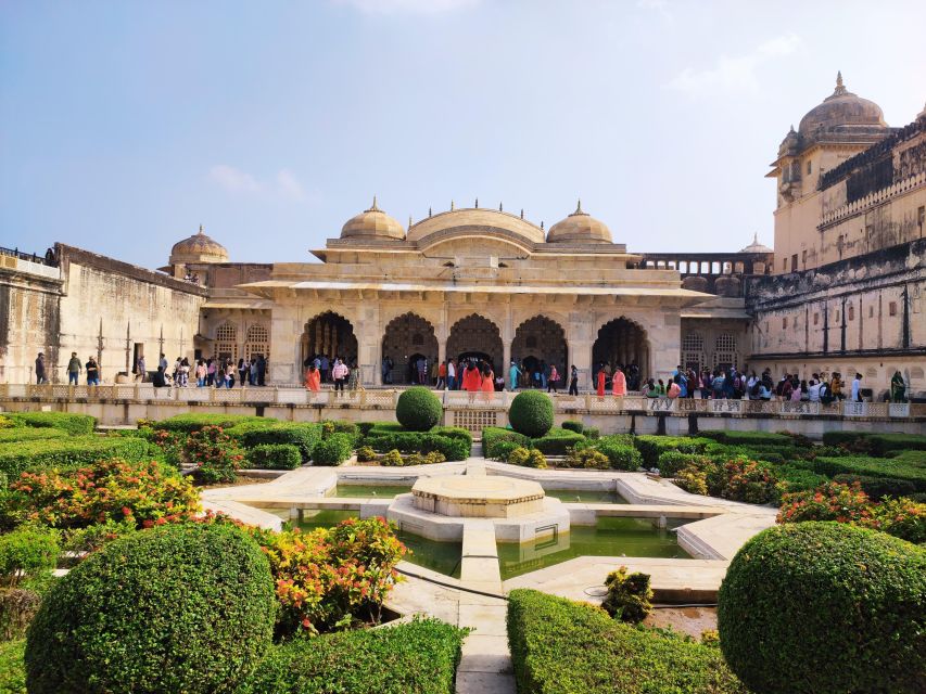 From Delhi: Private Jaipur & Amber Fort Guided Tour by Car - How the private Delhi-to-Jaipur car ride sets the tone