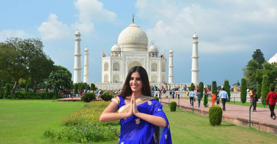 From Delhi: Private Taj Mahal Day Tour By Car and Driver - Breakfast at Bon Barbecue with a rooftop view, and what you actually pay for