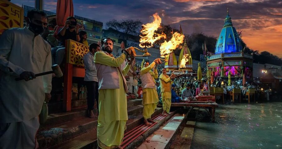 From Delhi: Rishikesh and Haridwar Day Trip - A long Delhi-to-Ganga day, planned for sunset