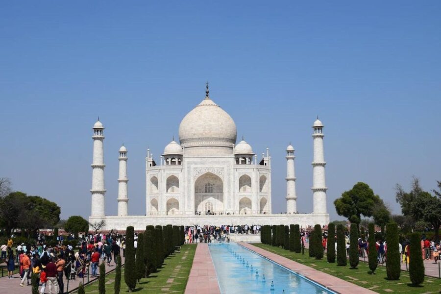 From Delhi: Taj Mahal & Agra Day Tour with Fatehpur Sikri - From Delhi to Agra, the day starts early for a reason