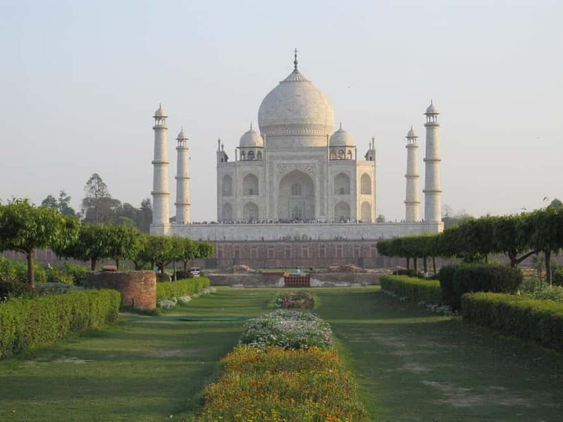 From Delhi: Taj Mahal & Agra Day Tour with Fatehpur Sikri - Fatehpur Sikri: red sandstone, big religious buildings, and Akbar’s ambition