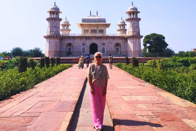 From Delhi: Taj Mahal, Agra Fort & Baby Taj Same Day Tour by Car - Getting from Delhi and Noida by private AC car