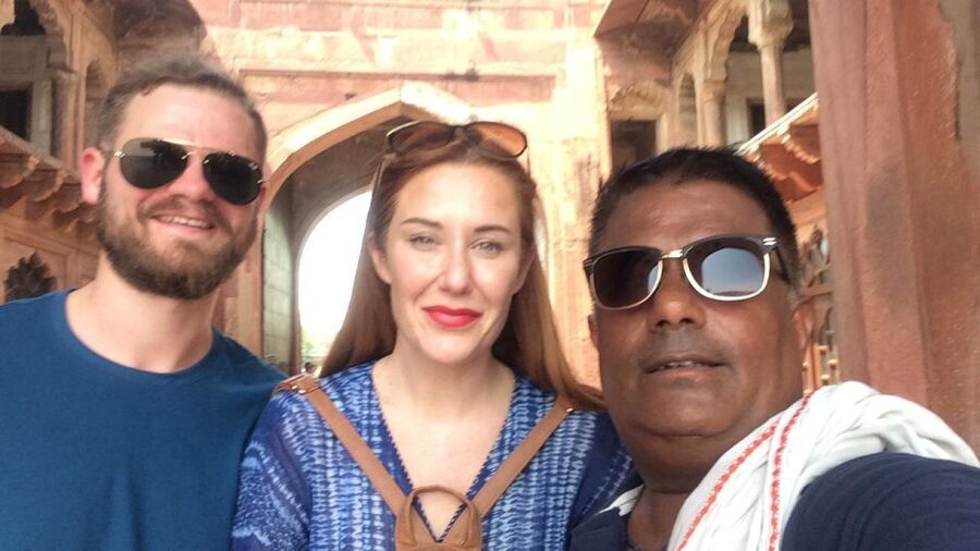From Delhi: Taj Mahal & Agra Fort Day Trip by Express Train - Breakfast and the Taj window: how to use your free time