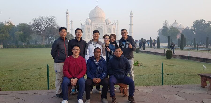 From Delhi: Taj Mahal & Agra Fort Day Trip by Express Train - Lunch at a 5-star hotel option, plus train breakfast and supper