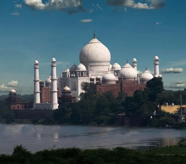 From Delhi: Taj Mahal, Agra & Mathura Tour by Car - Key points you’ll actually care about