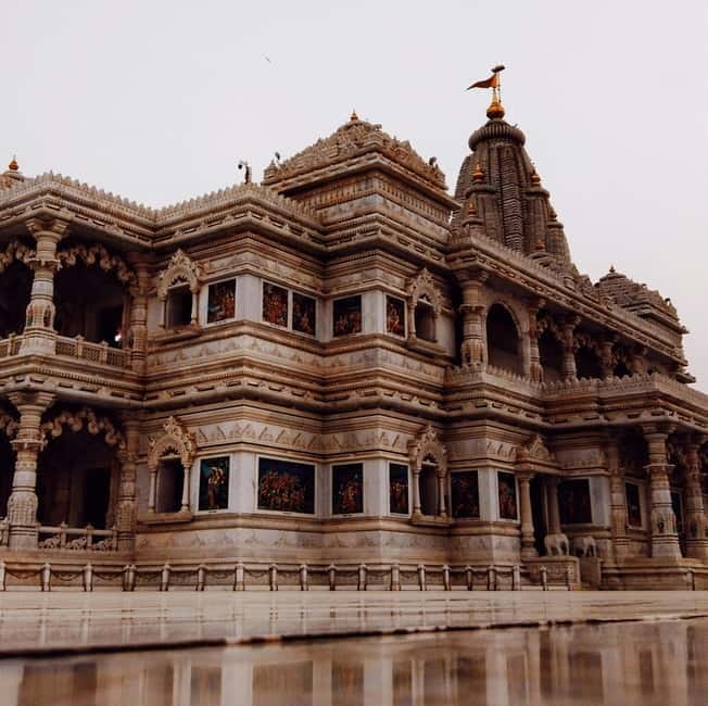 From Delhi: Taj Mahal, Agra & Mathura Tour by Car - Delhi pickup and the early-morning timing game