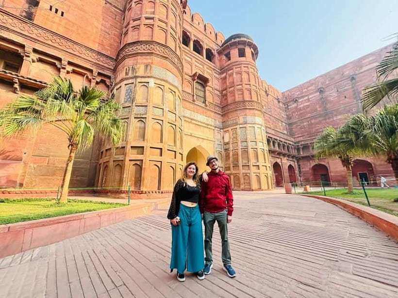 From Delhi: Taj Mahal & Agra Tour by Gatimaan Express Train - From Delhi Hotel Pickup to Agra Arrival on Gatimaan Express