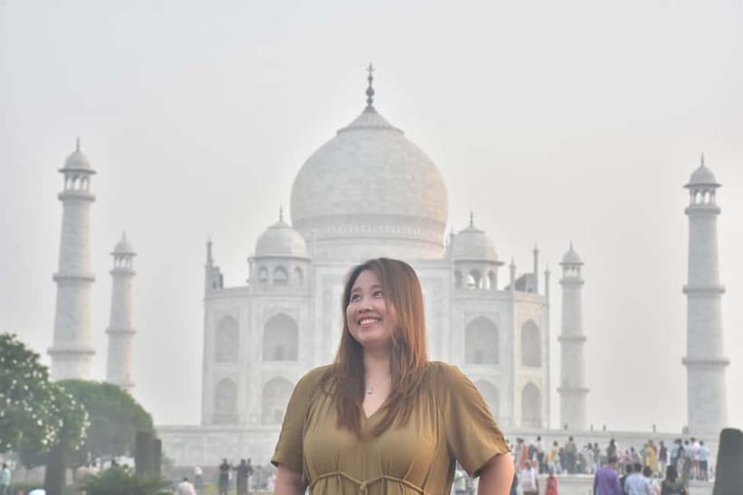 From Delhi: Taj Mahal & Agra Tour by Gatimaan Express Train - Agra Fort: Red Sandstone Power After the Taj
