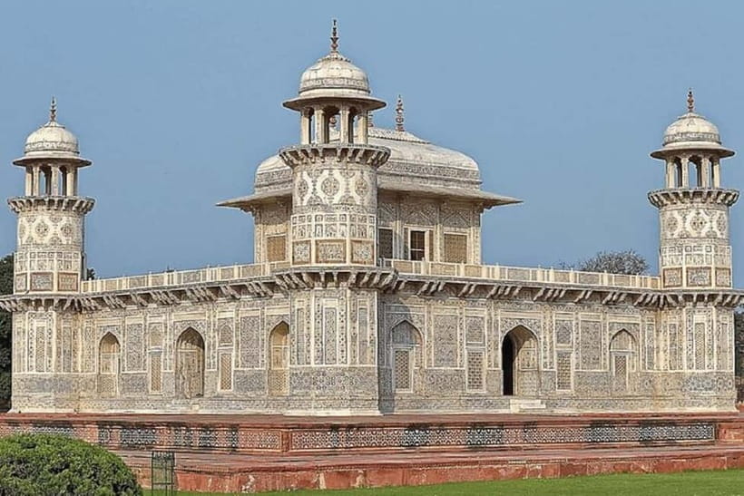 From Delhi: Taj Mahal & Agra With Fatehpur Sikri Day Tour - Should you book this Delhi to Agra day trip?