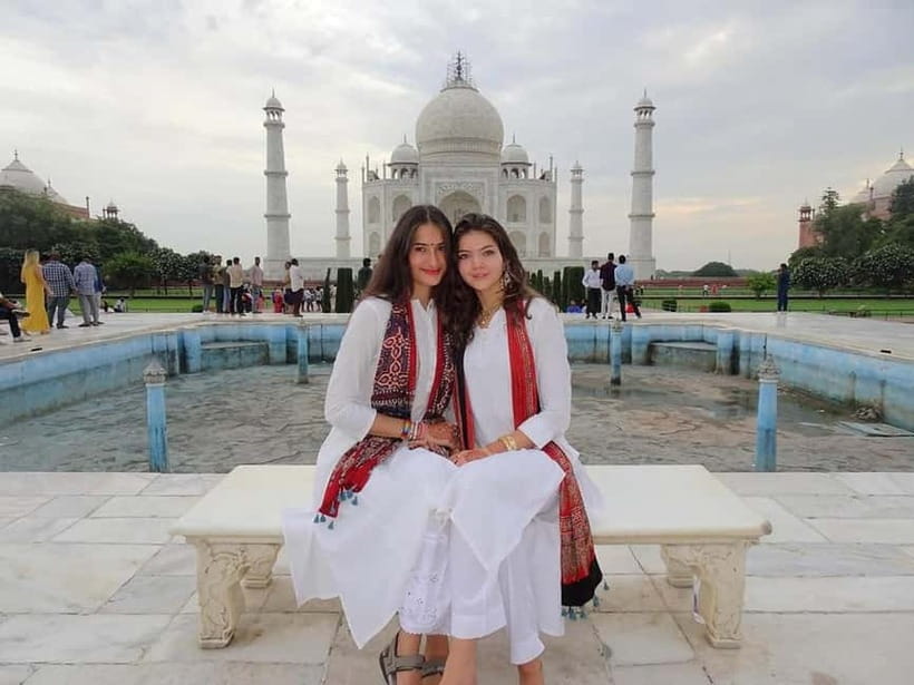 From Delhi: Taj Mahal & Agra With Fatehpur Sikri Day Tour - How the Delhi to Agra transfer shapes your day