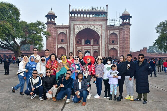 From Delhi: Taj Mahal and Agra City Tour by Car - All Inclusive - The Delhi to Agra car day, minus the stress